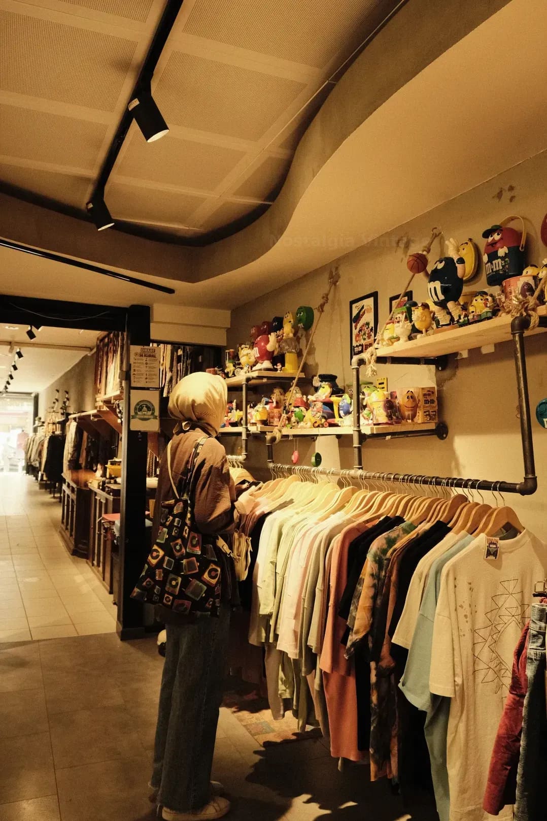 一点ものアクセサリーのセレクト販売